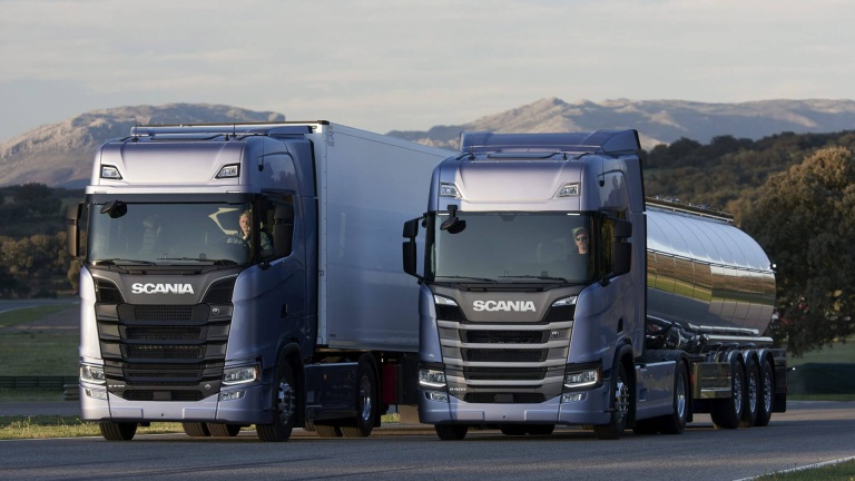 Afbeelding voor in tekst_Scania vrachtwagens op de weg_Refcase_Scania.jpg